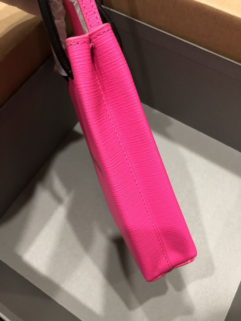 Ba1en*iaga shopping bags